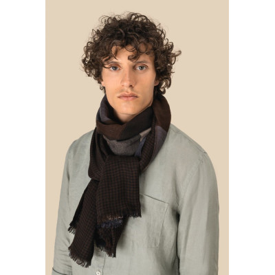 Unisex reversible scarf